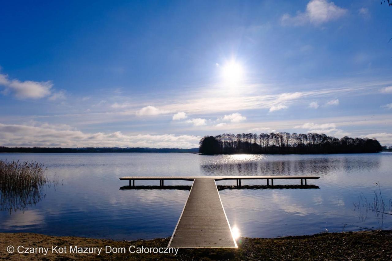 Czarny Kot Mazury Dom Caloroczny Villa Malkinie ภายนอก รูปภาพ