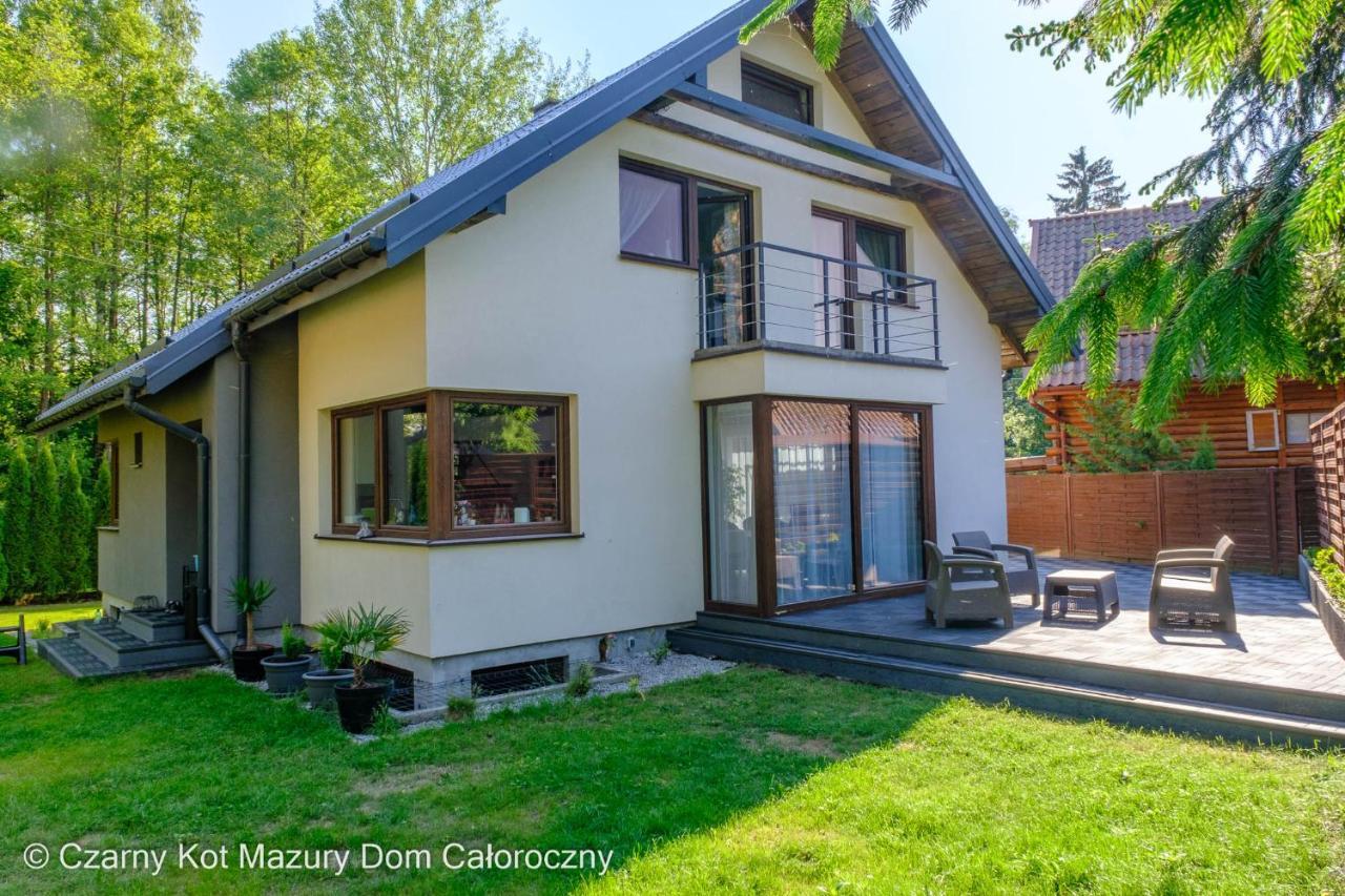 Czarny Kot Mazury Dom Caloroczny Villa Malkinie ภายนอก รูปภาพ